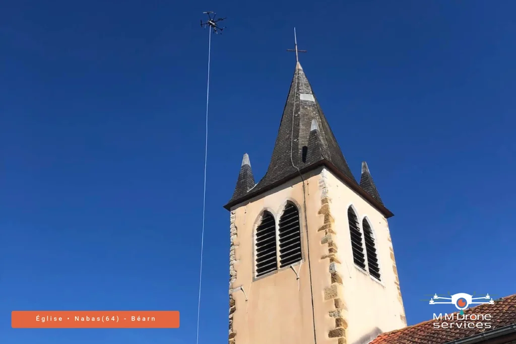 Église de Nabas - Nettoyage complet sols, murs et toitures • M.M Drone Services