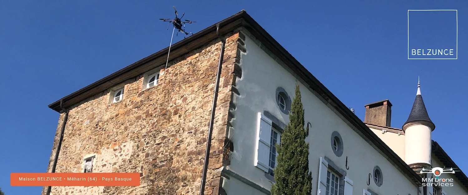 Maison Belzunce (Méharin) - Nettoyage et Traitement des Façades en Pierre • M.M Drone Services