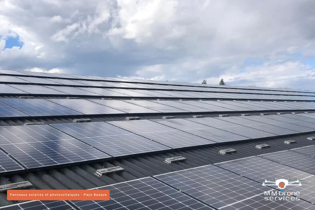 Nettoyage Panneaux solaires et photovoltaïques • M.M Drone Services