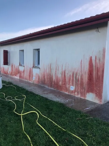 Nettoyage et Traitement de Façades, Bardages & Frontons • M.M Drone Services - Pays Basque(64)