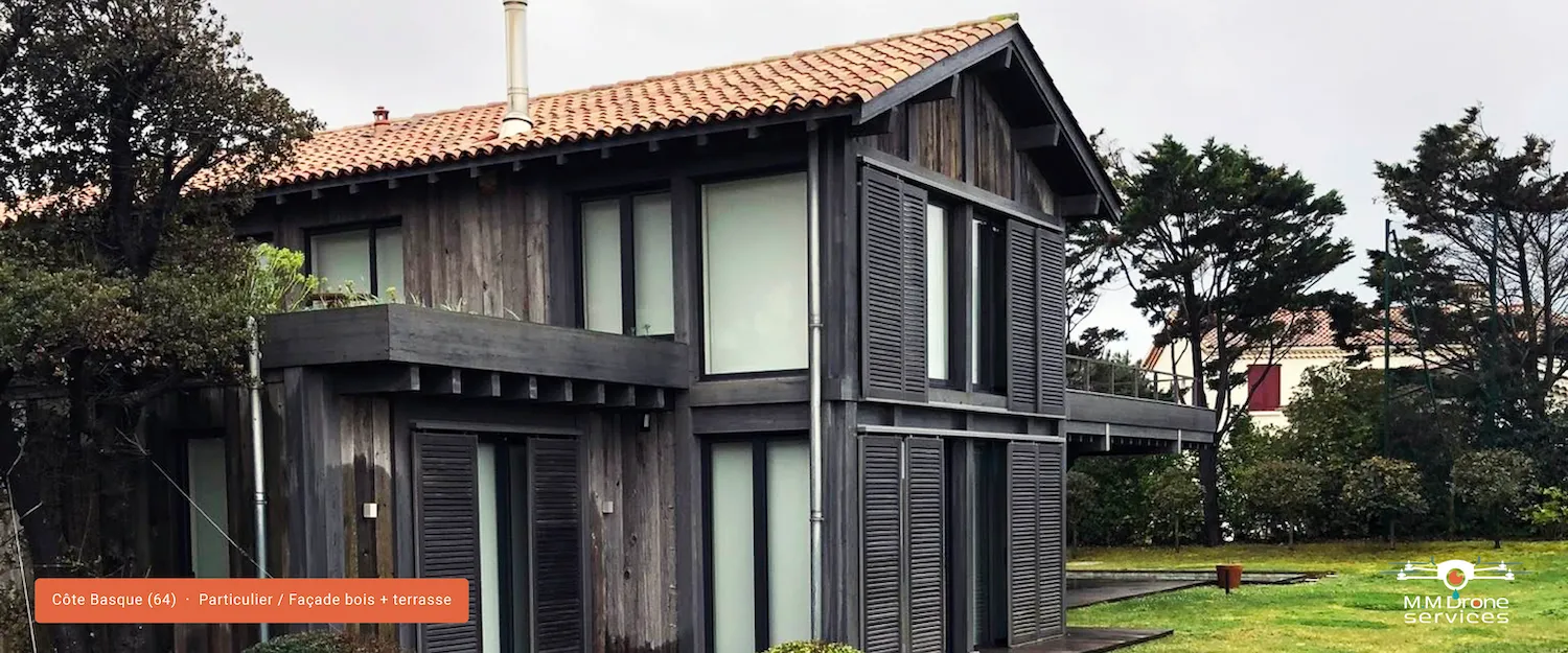 Nettoyage complet Maison individuelle bois - façades + terrasses • M.M Drone Services